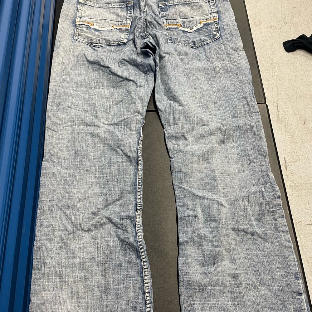 Urban Pipeline Women’s Relaxed Bootcut Jeans Light Wash Denim Size 36x32 - Picture 5 of 9